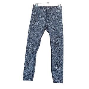 Lululemon InStill High Rise Tight 25"
Womens 8 Warped Grain Alpine
White Black